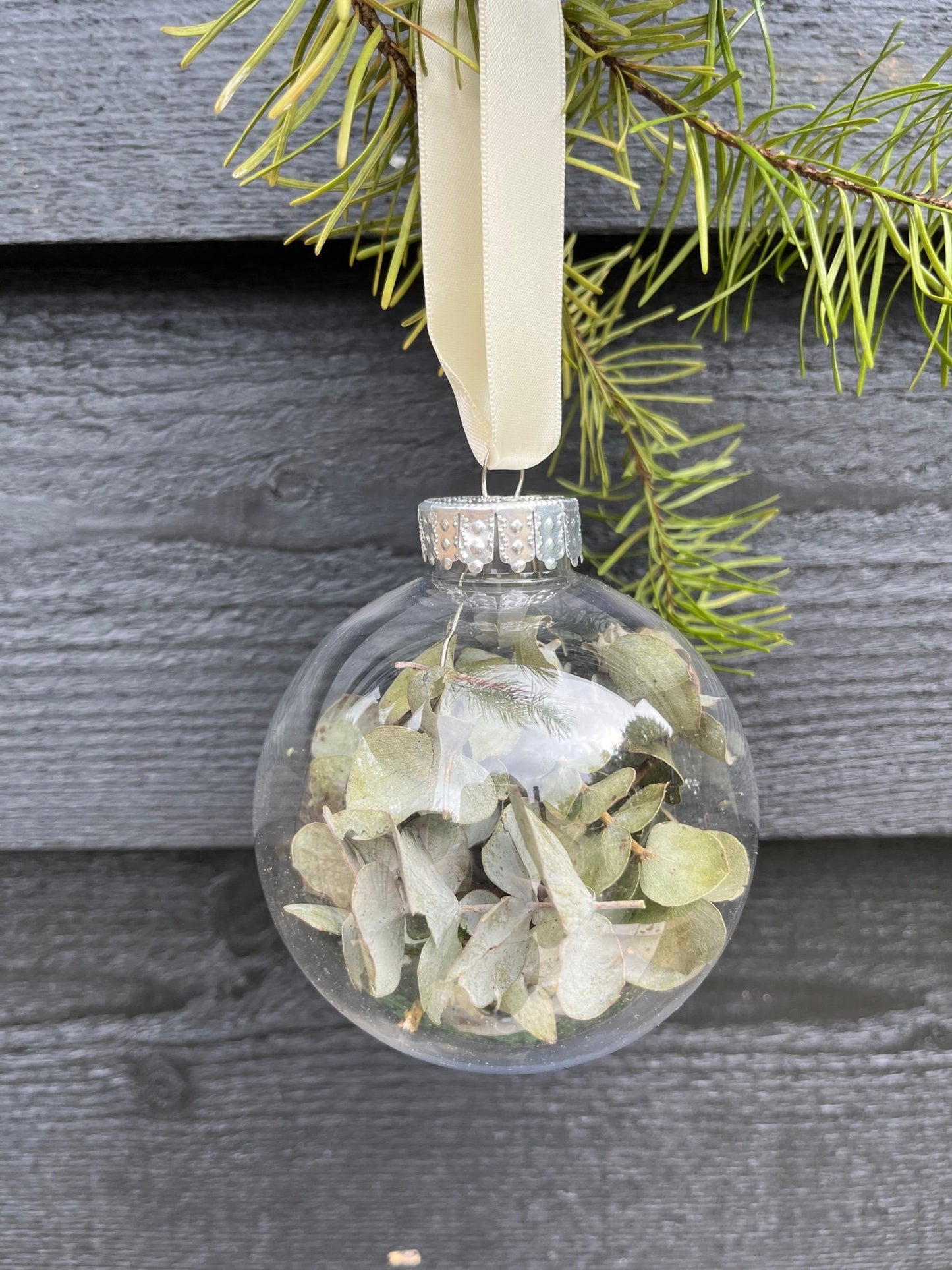 Handmade Dried Flower Bauble - Eucalyptus
