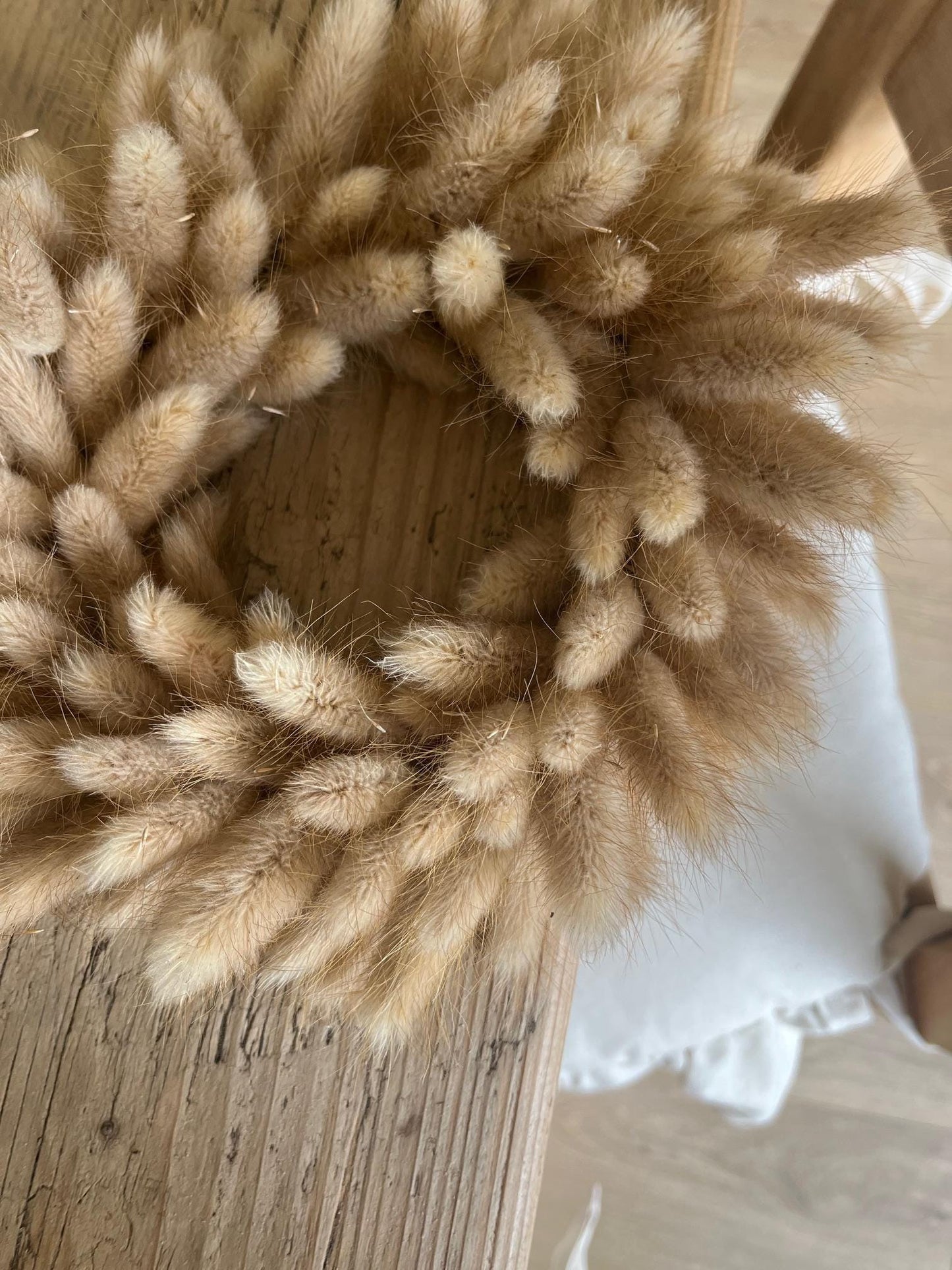 Mini Dried Bunny Tails (Lagurus) Wreath