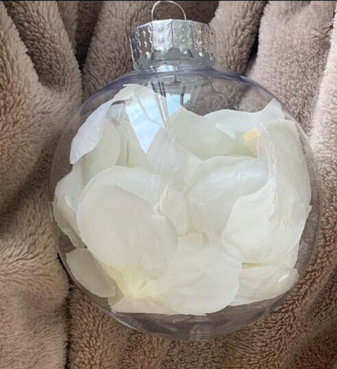 Handmade Dried Flower Bauble - Hydrangea