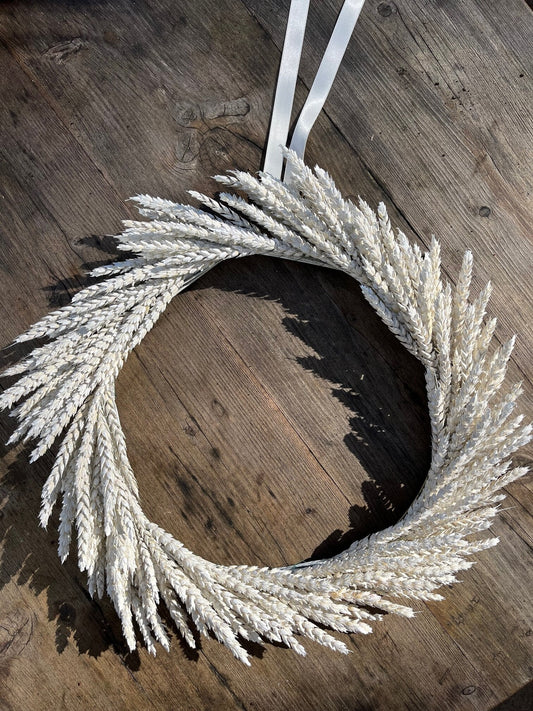 45cm Dried Wheat Wreath (Triticum)