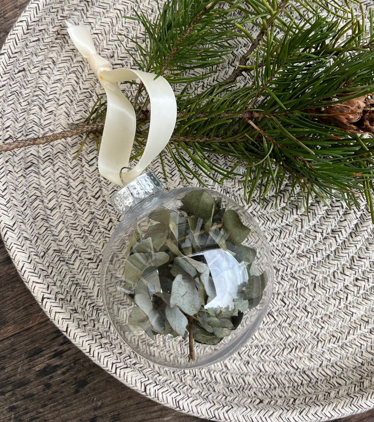 Handmade Dried Flower Bauble - Eucalyptus